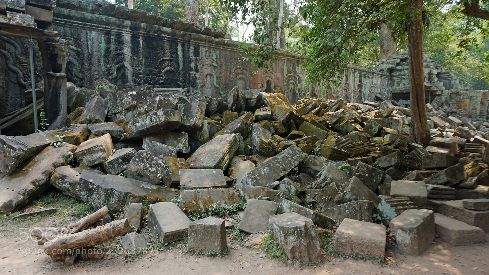 Sony a6000 sample photo. Ankor wat temple complex photography