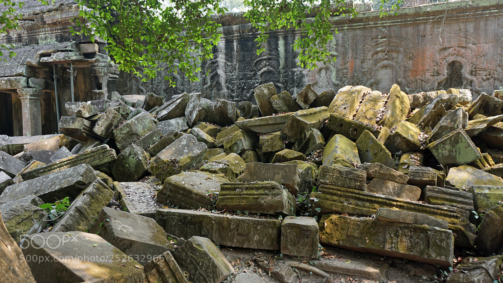 Sony a6000 sample photo. Ankor wat temple complex photography