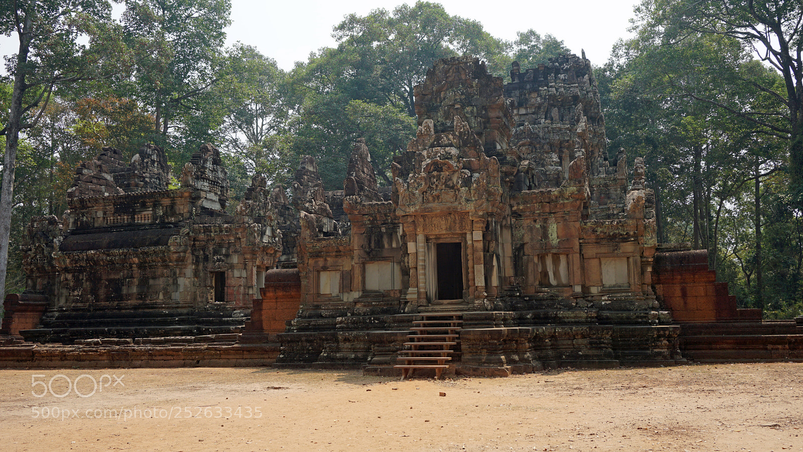 Sony a6000 sample photo. Ankor wat temple complex photography