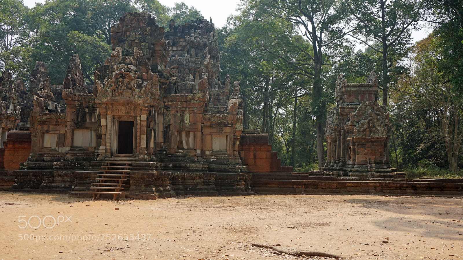 Sony a6000 sample photo. Ankor wat temple complex photography