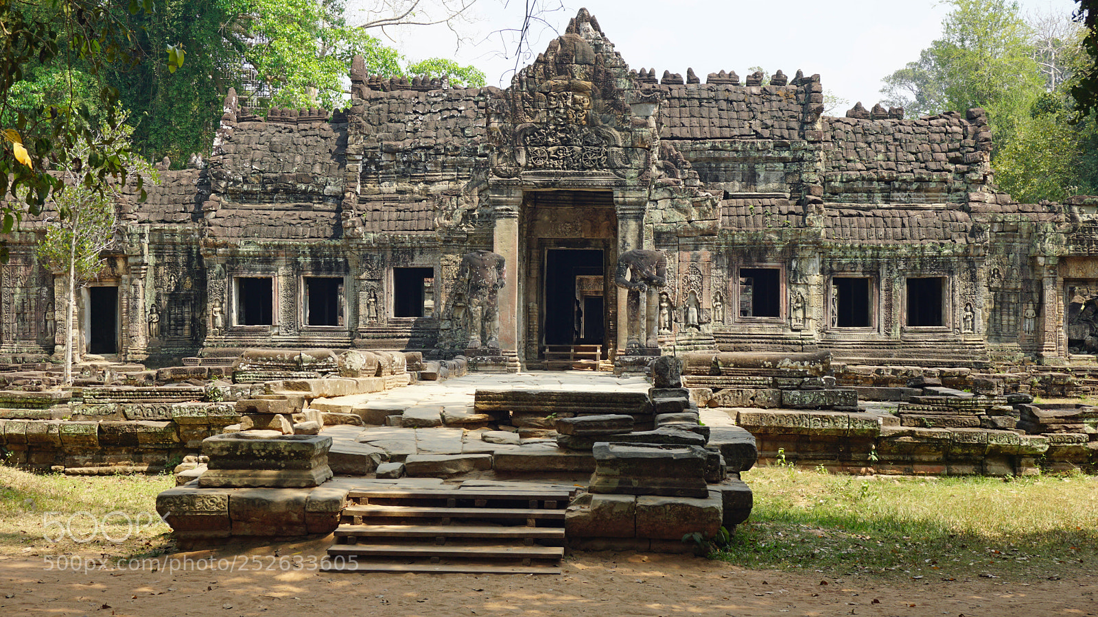 Sony a6000 sample photo. Ankor wat temple complex photography