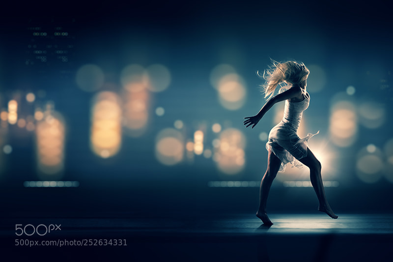 Canon EOS-1Ds Mark III sample photo. City girl photography