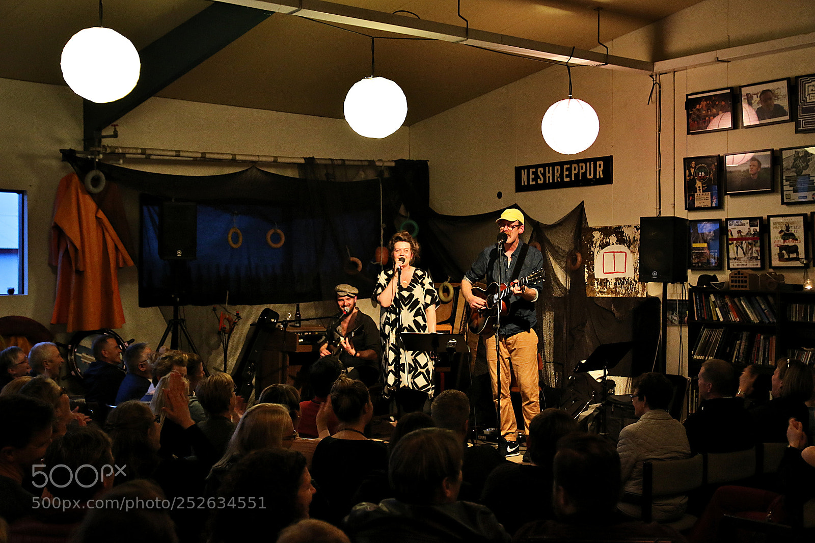Canon EOS 70D sample photo. Concert in the freezer photography