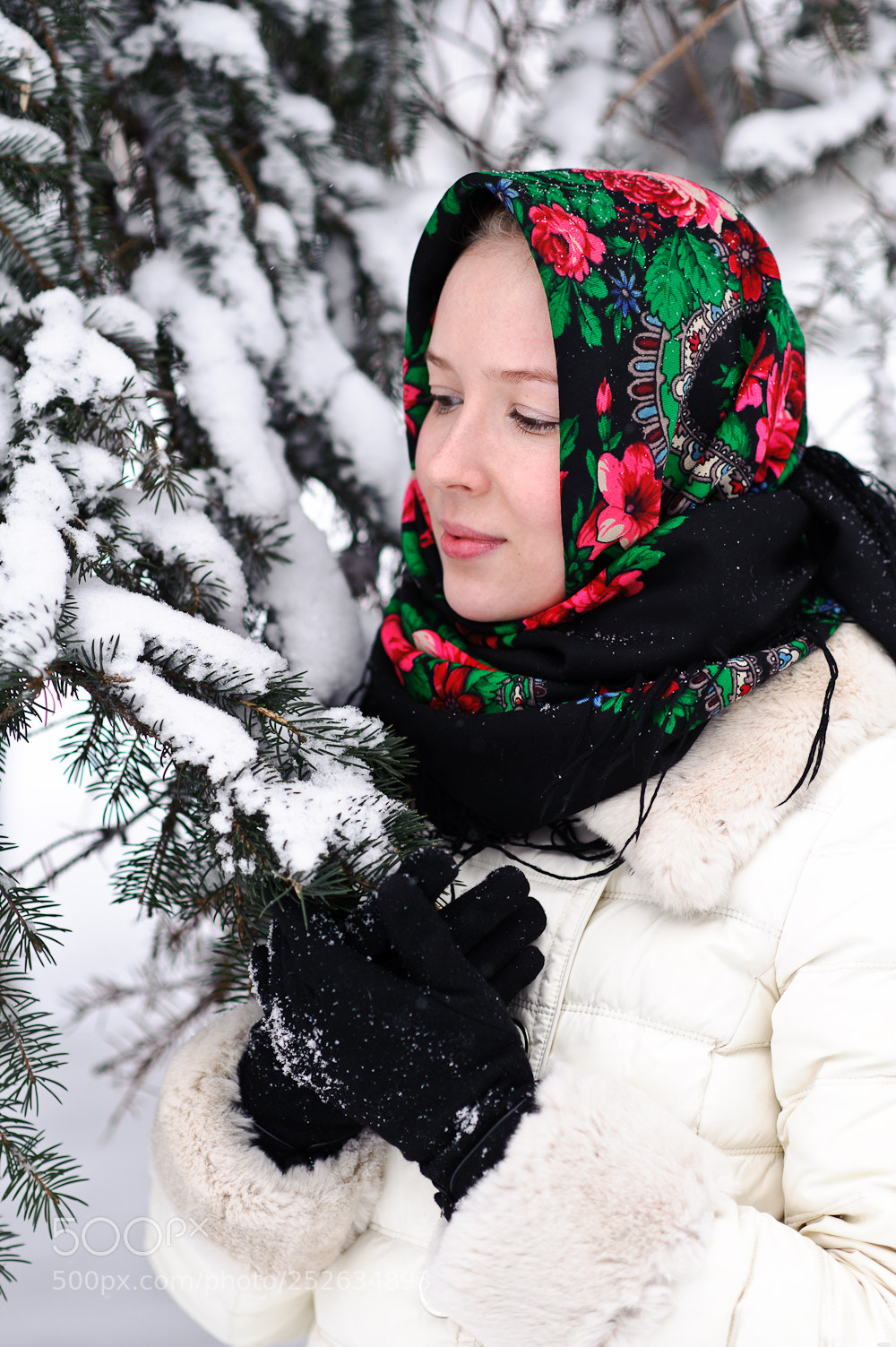 Nikon D700 sample photo. Таня в платке photography