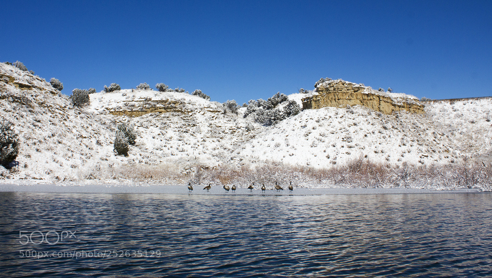 Canon EOS 550D (EOS Rebel T2i / EOS Kiss X4) sample photo. Snowy rock formations pueblo photography