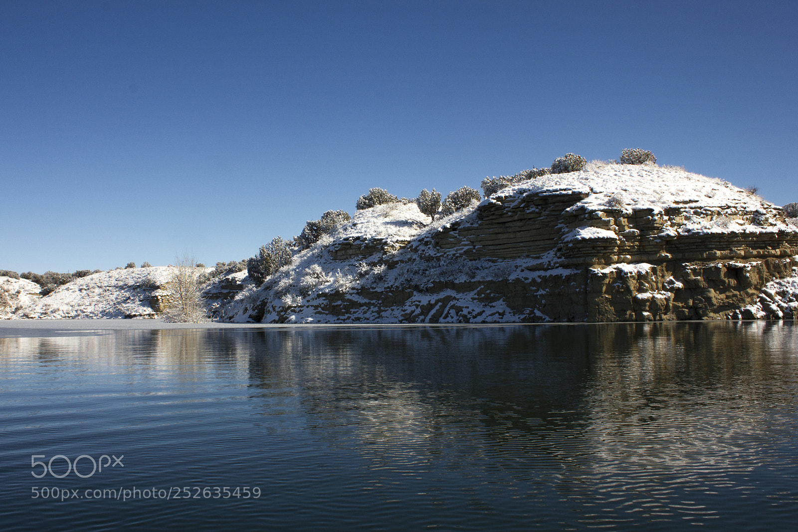Canon EOS 550D (EOS Rebel T2i / EOS Kiss X4) sample photo. Snowy rock formations pueblo photography