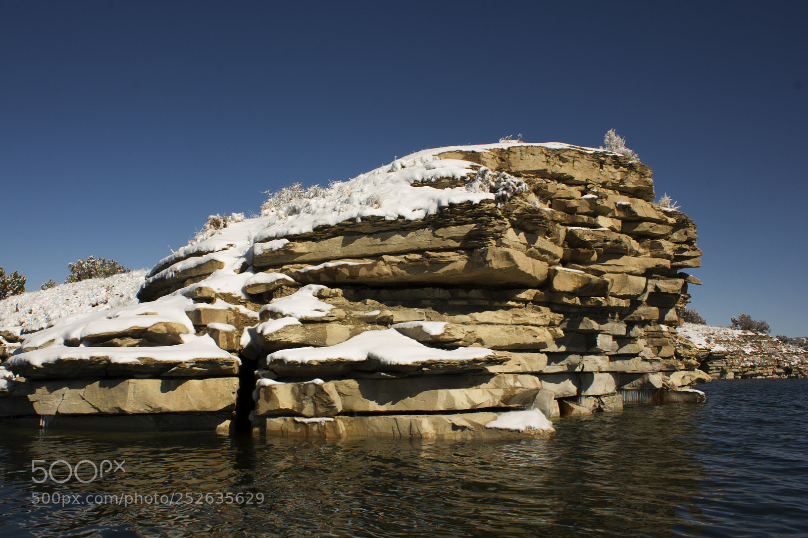 Canon EOS 550D (EOS Rebel T2i / EOS Kiss X4) sample photo. Snowy rock formations pueblo photography