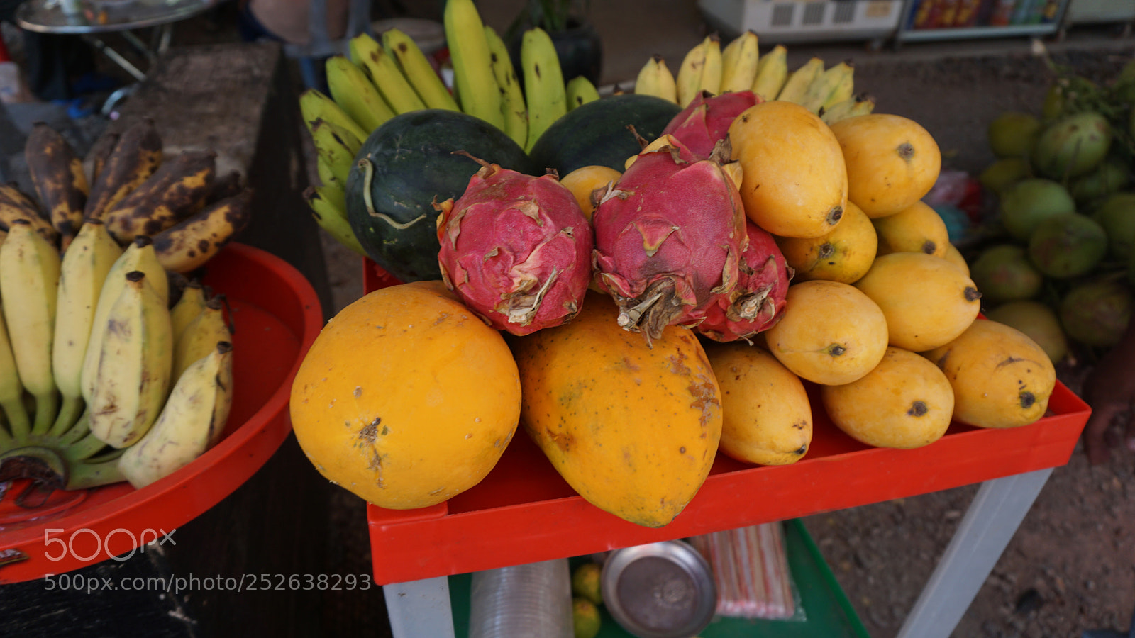 Sony a6000 sample photo. Battambang street market photography