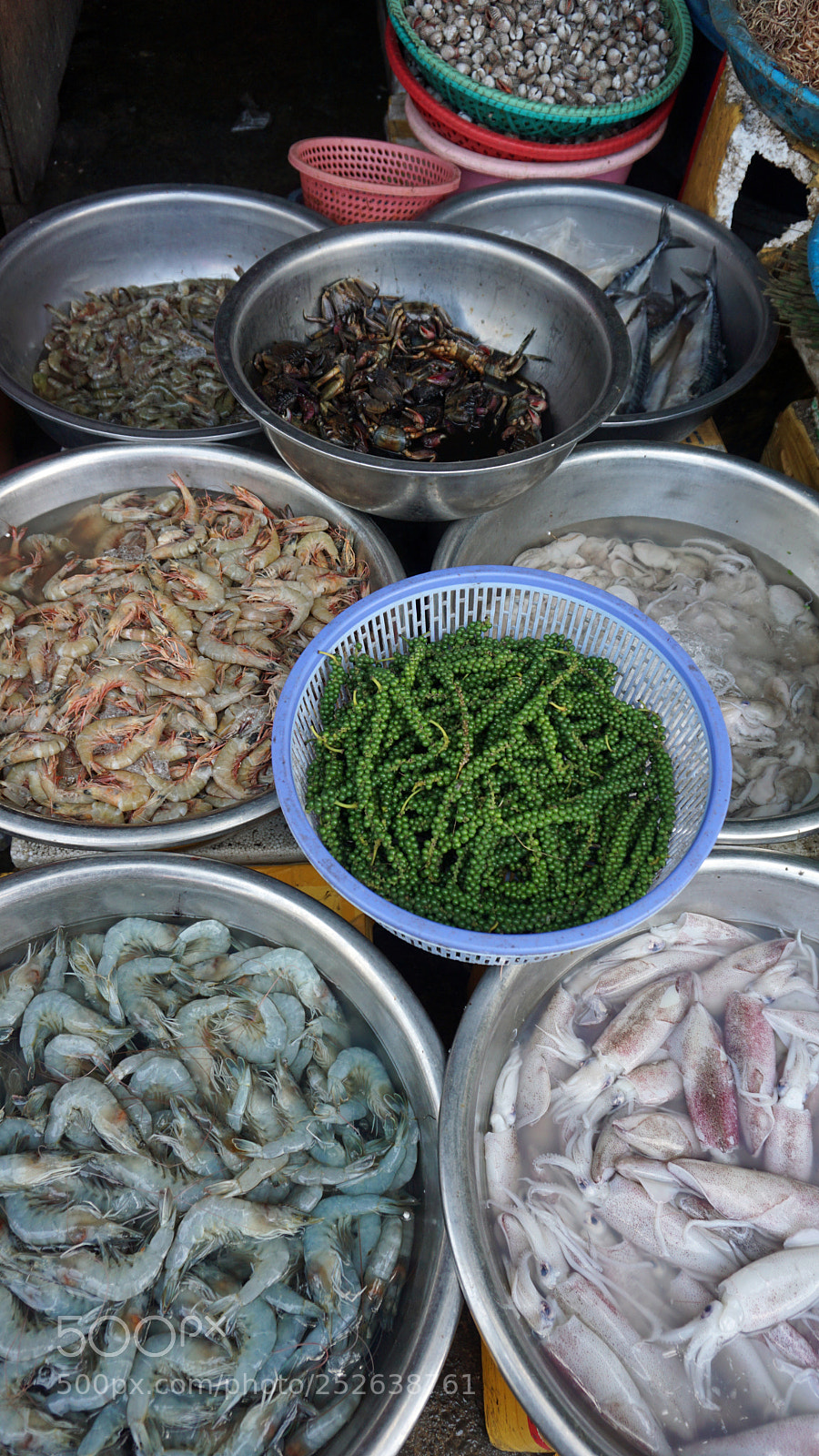 Sony a6000 sample photo. Market in phnom penh photography