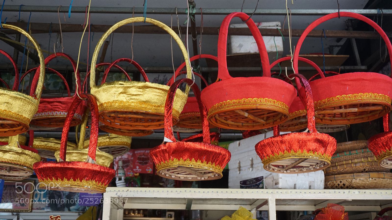 Sony a6000 sample photo. Market in phnom penh photography