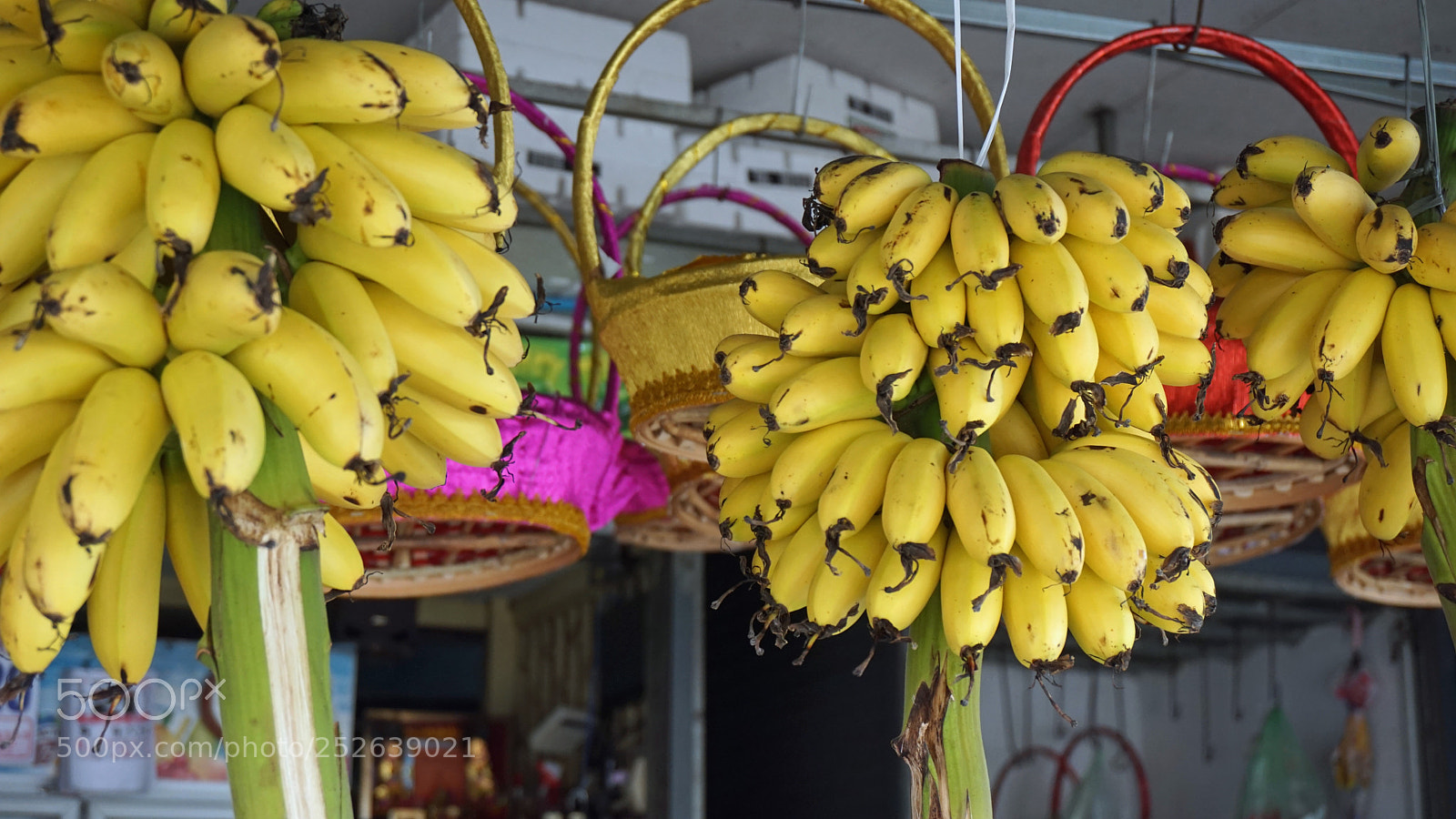 Sony a6000 sample photo. Market in phnom penh photography