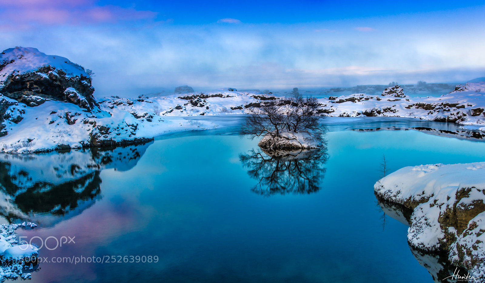 Canon EOS 5D Mark IV sample photo. Blue reflections photography