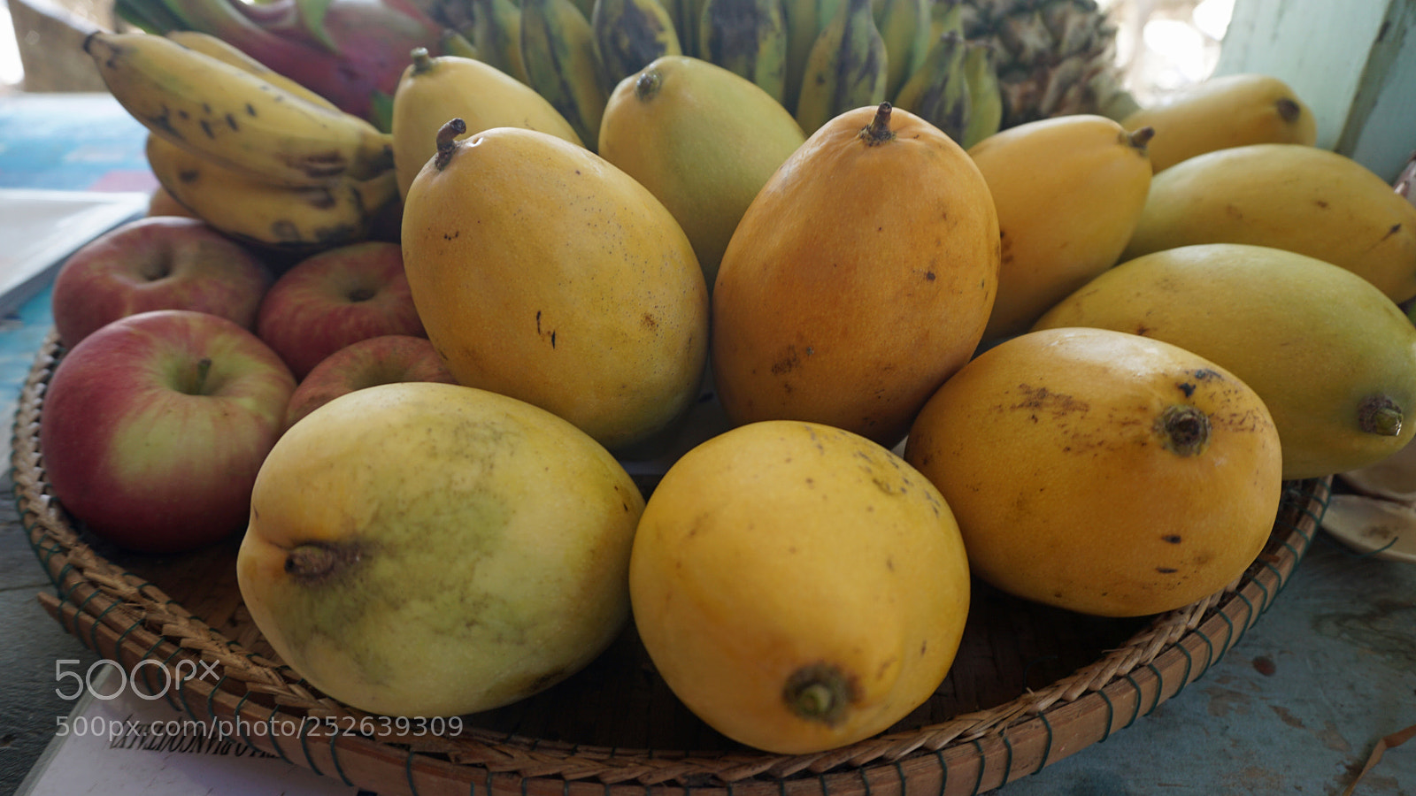 Sony a6000 sample photo. Battambang street market photography