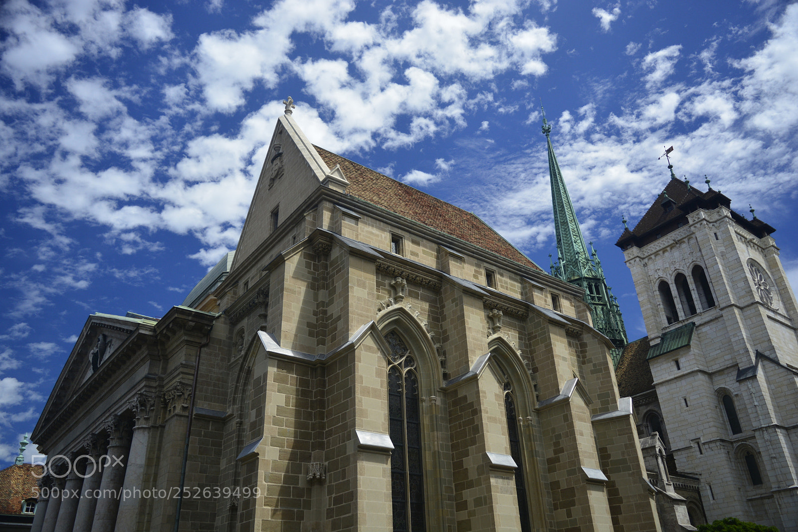 Nikon D5200 sample photo. St. pierre cathedral in photography