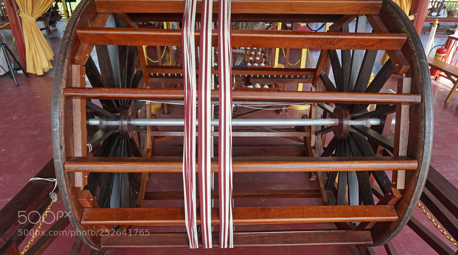 Sony a6000 sample photo. Silk manufacture photography
