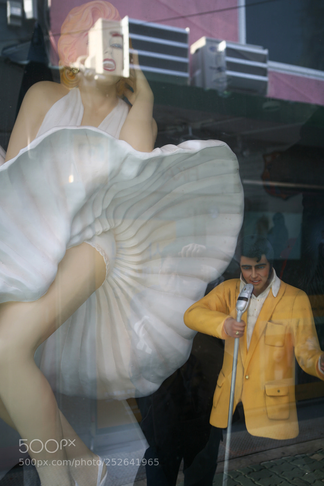 Canon EOS 5D sample photo. Itaewon photography