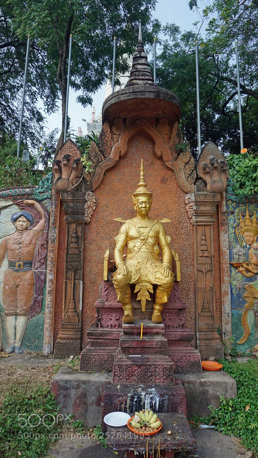 Sony a6000 sample photo. Wat phnom temple complex photography