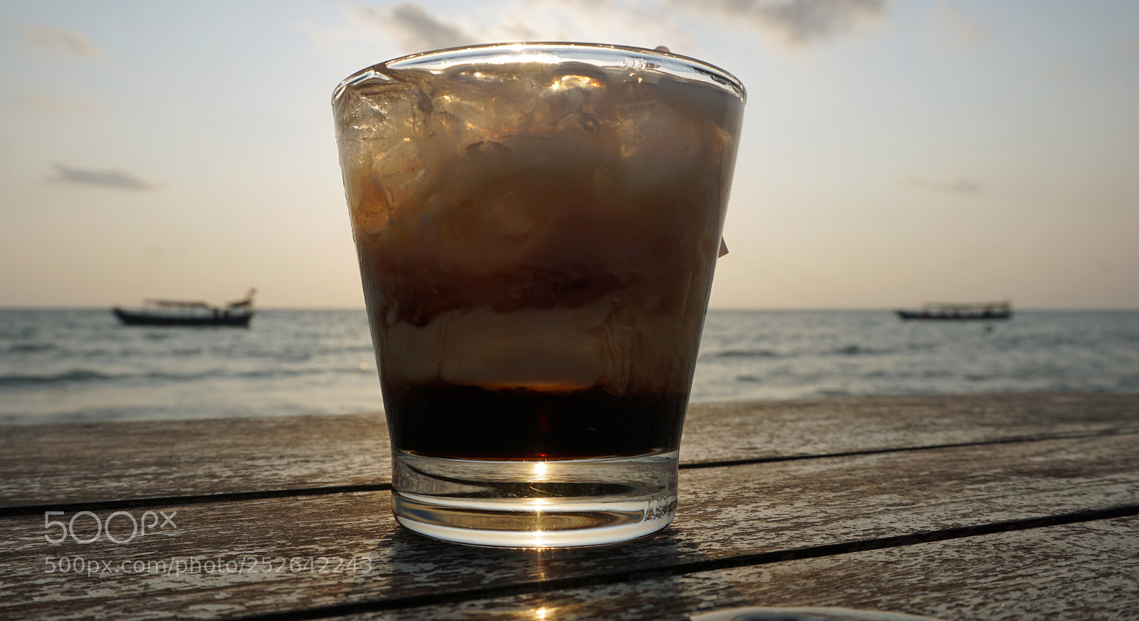 Sony a6000 sample photo. Sunset cocktail photography