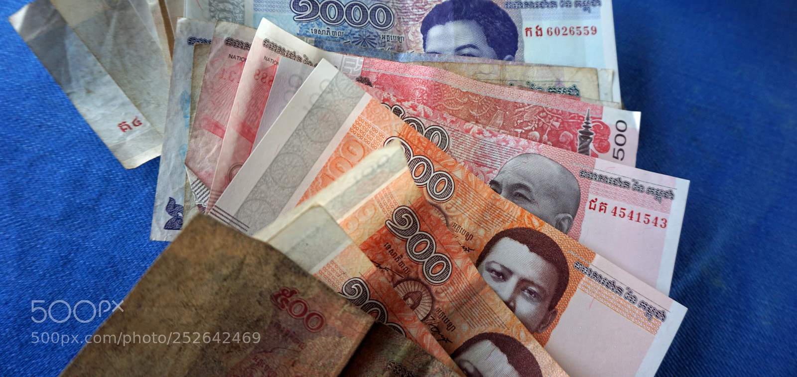Sony a6000 sample photo. Cambodian bank notes photography