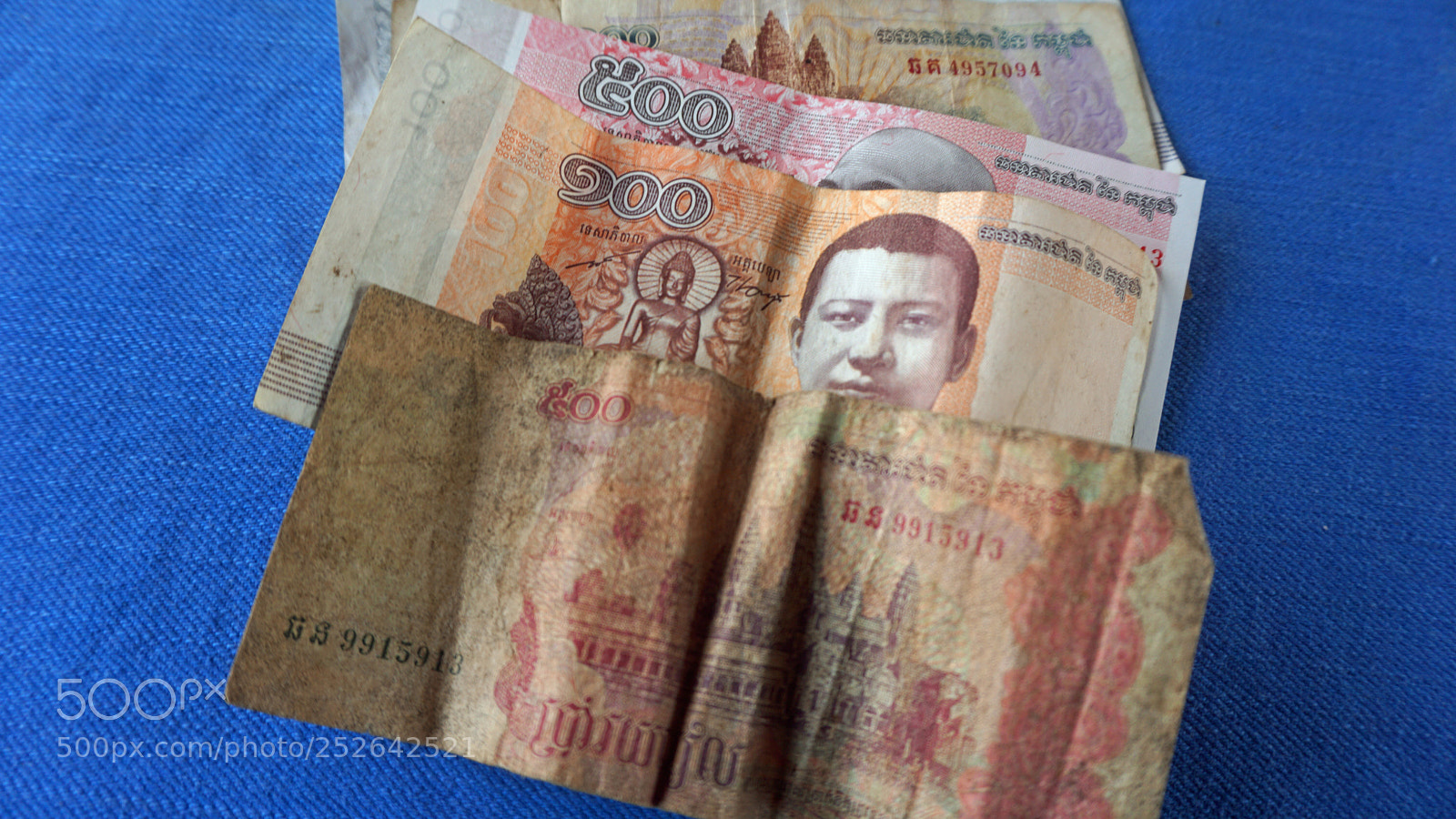 Sony a6000 sample photo. Cambodian bank notes photography