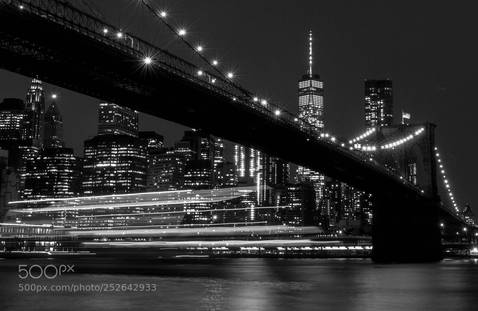 Nikon D90 sample photo. Brooklyn bridge blurred boat photography
