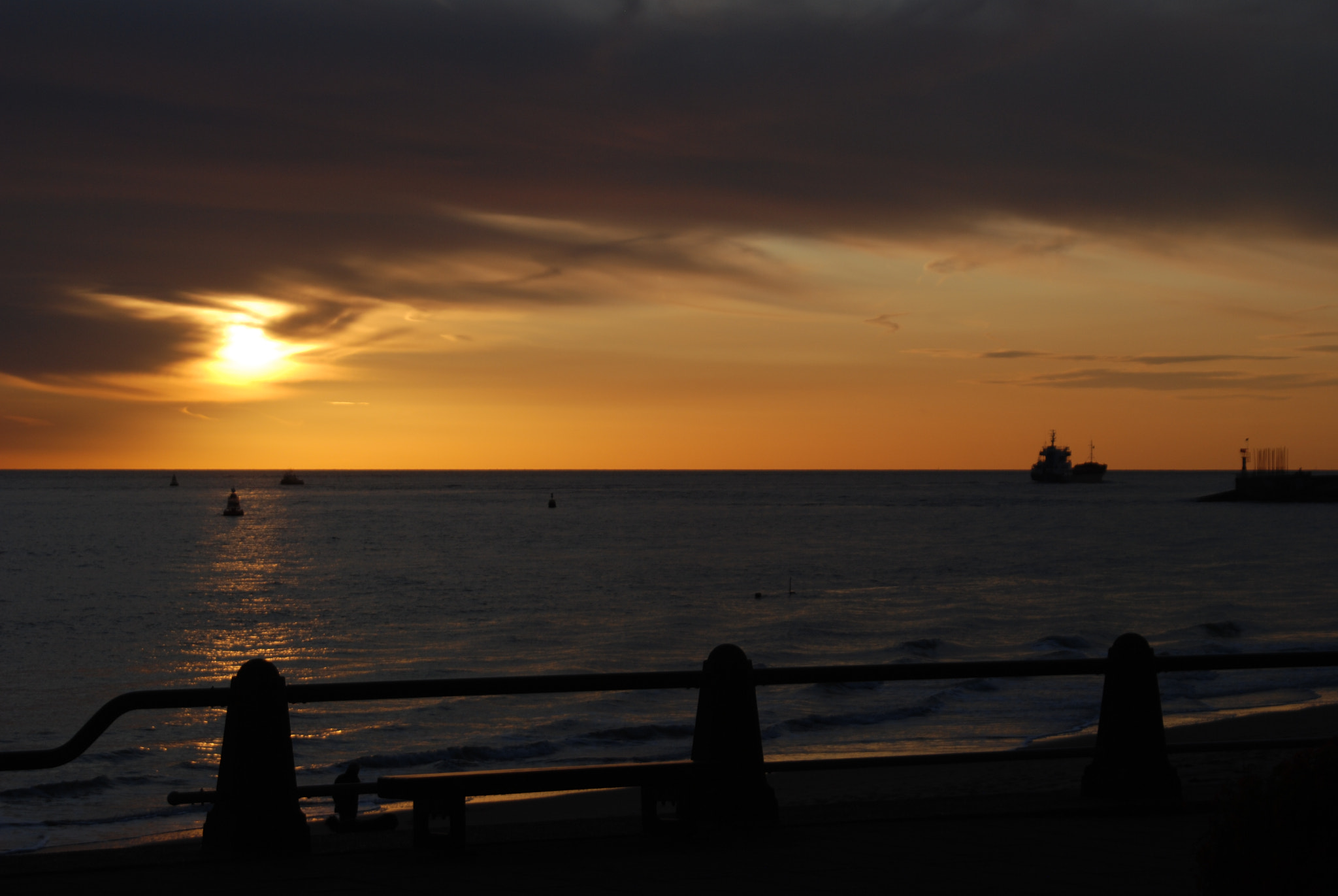 Nikon D80 sample photo. Sunset from the boardwalk, north sea 2009 photography