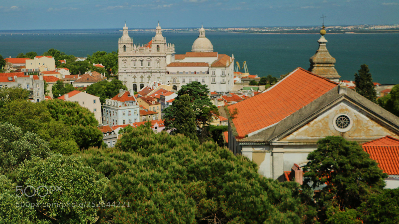 Canon EOS 70D sample photo. Lisbon rooftop view from photography