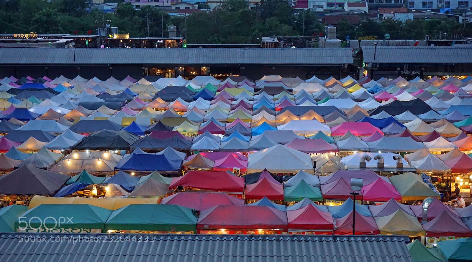 Sony a6000 sample photo. Bangkok, thailand - february photography