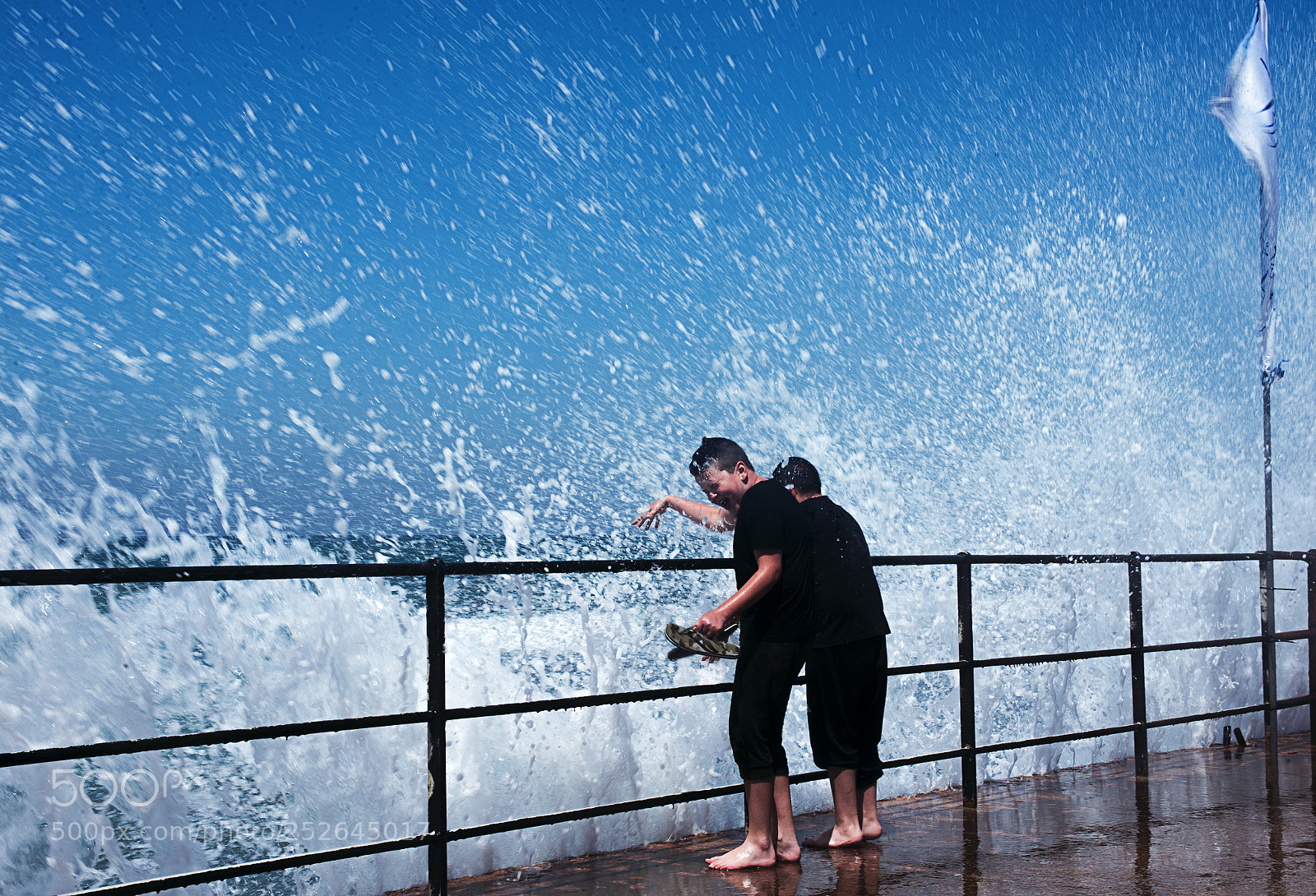 Nikon D600 sample photo. Playing with sea splash photography