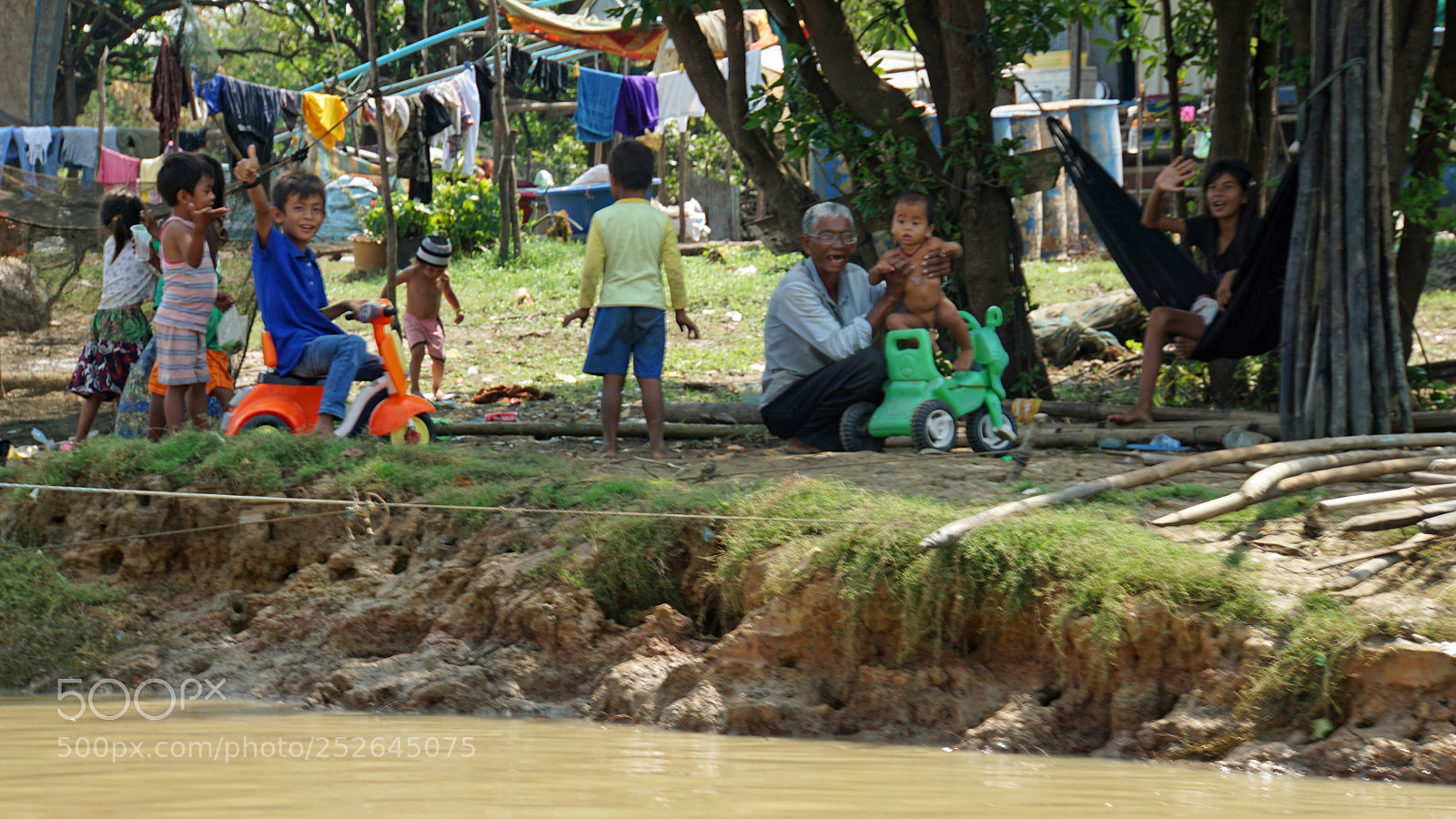 Sony a6000 sample photo. Siem reap, tonle sap photography