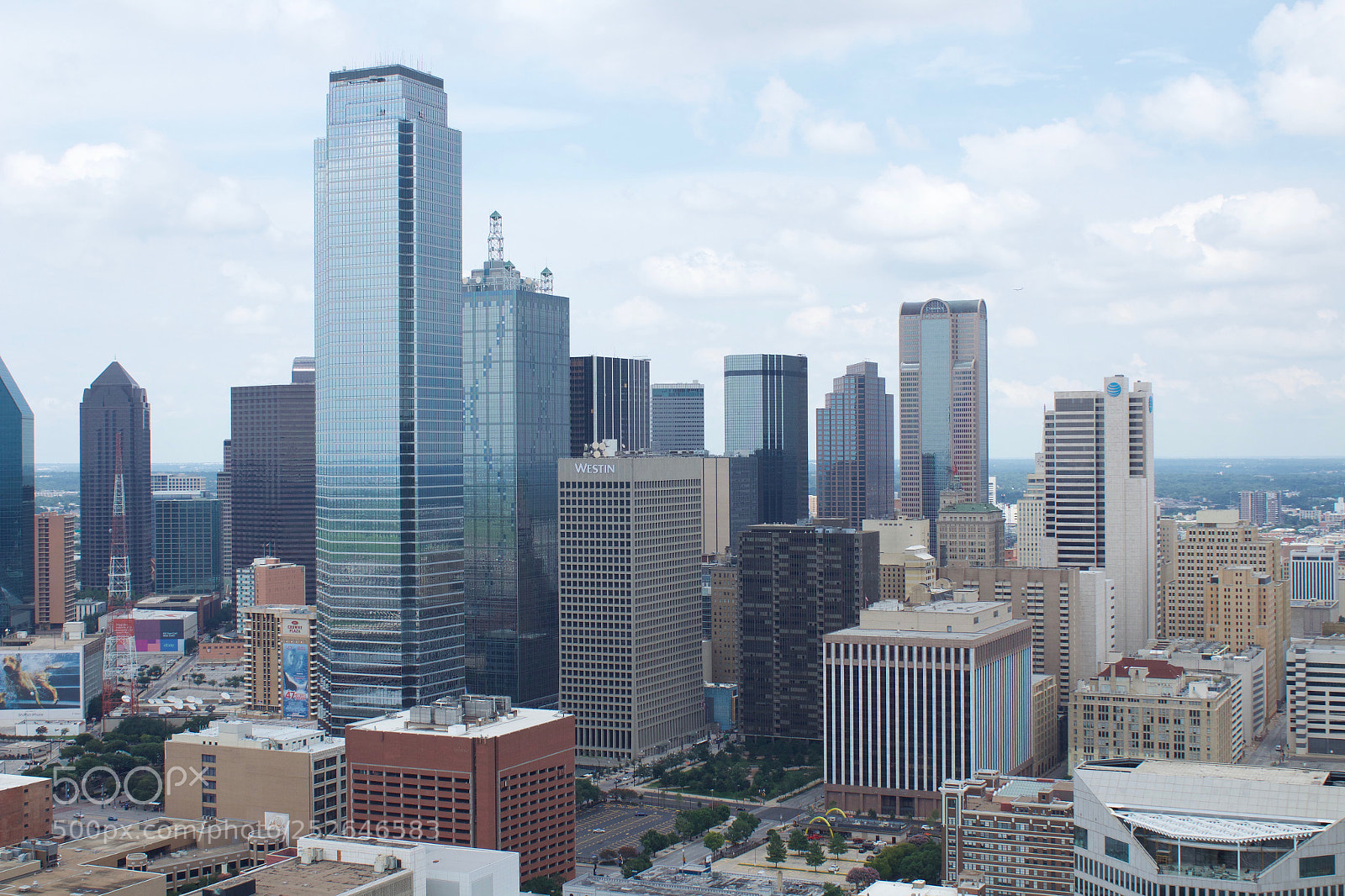 Canon EOS 1300D (EOS Rebel T6 / EOS Kiss X80) sample photo. Downtown dallas photography