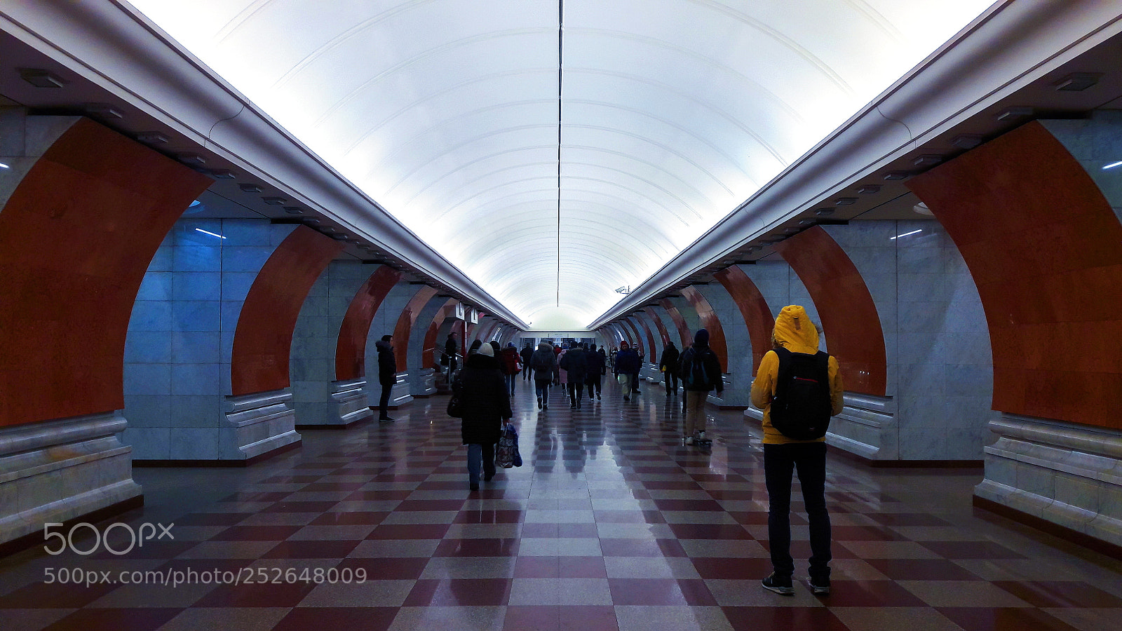 Samsung Galaxy A5(2016) sample photo. Station photography