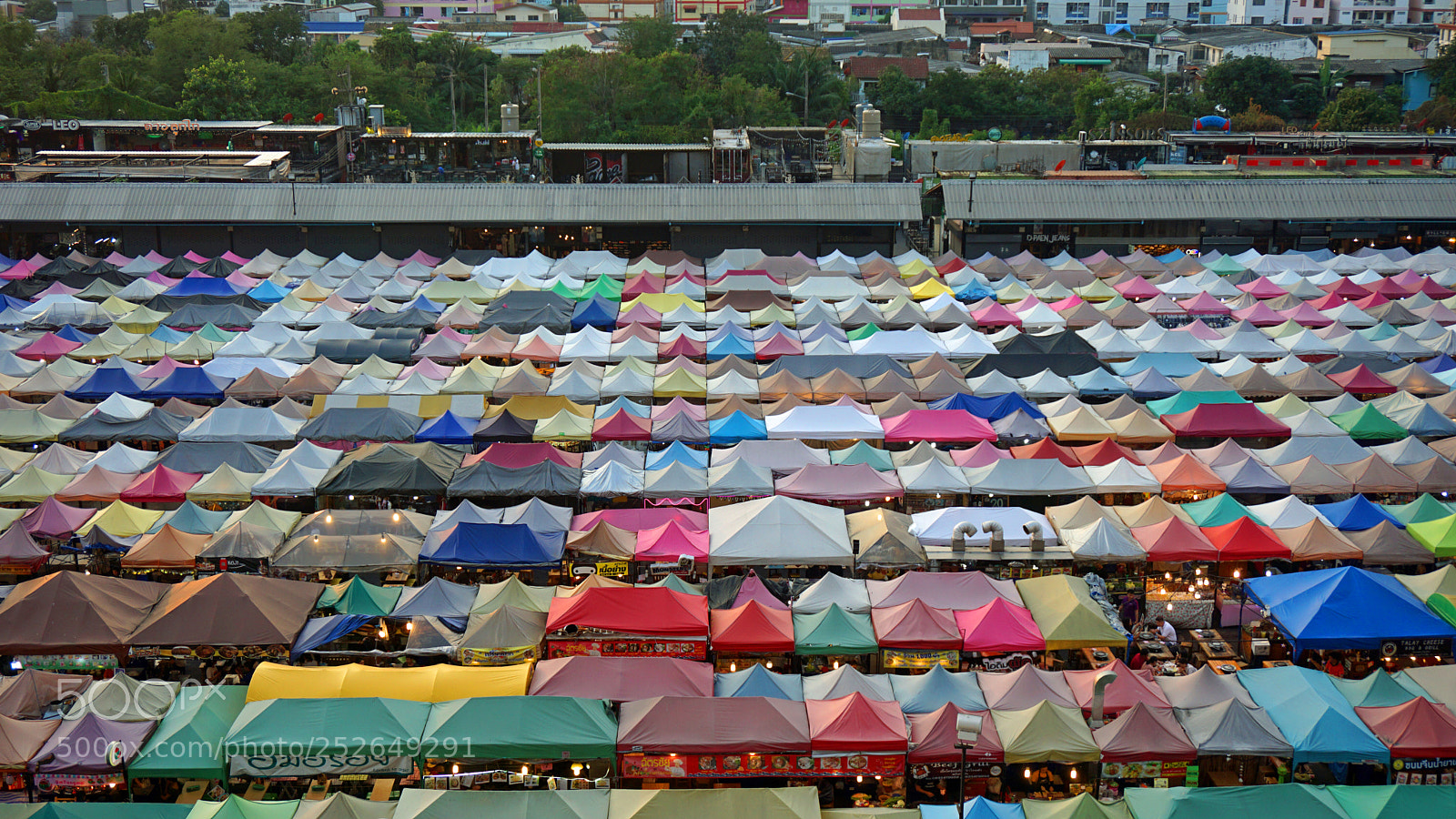 Sony a6000 sample photo. Bangkok, thailand - february photography