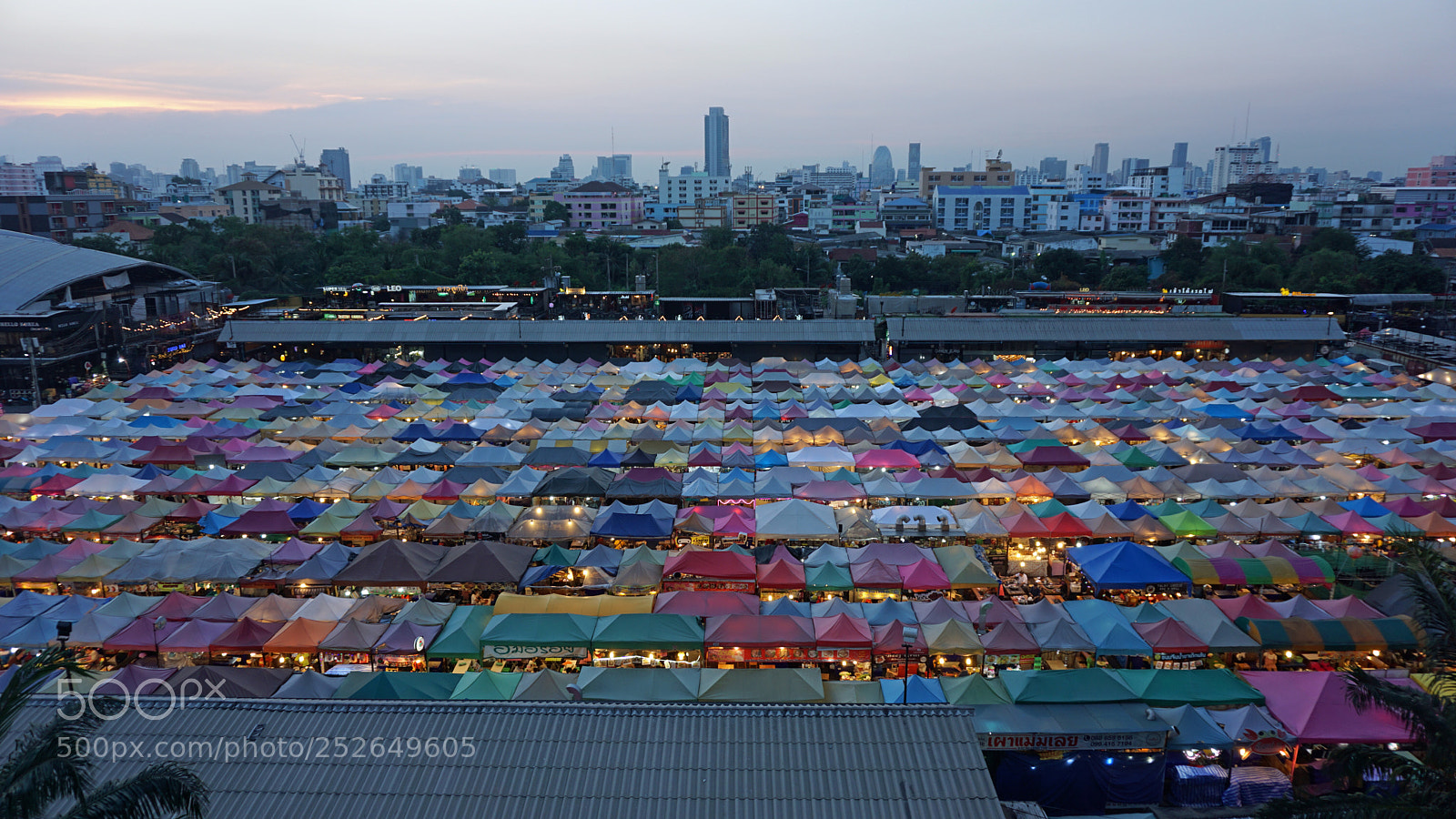 Sony a6000 sample photo. Bangkok, thailand - february photography