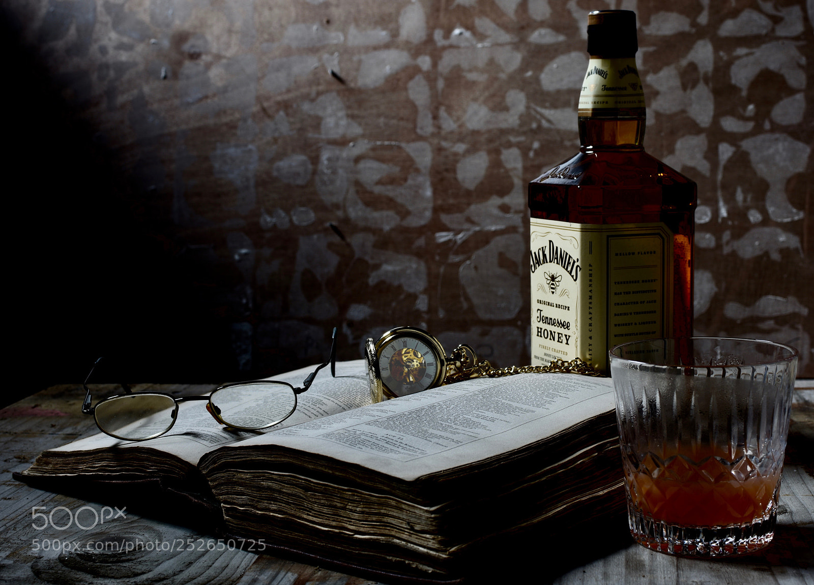 Nikon D7200 sample photo. Some burns and a photography