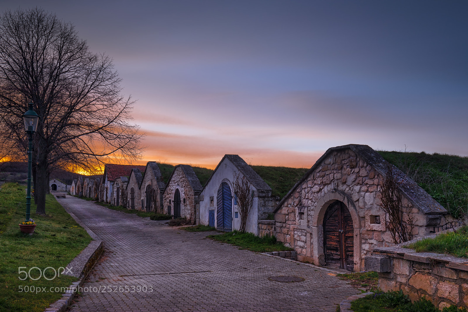 Canon EOS 5D Mark IV sample photo. Kellergasse photography