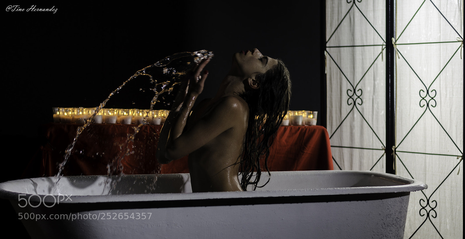 Nikon D5100 sample photo. El baño photography