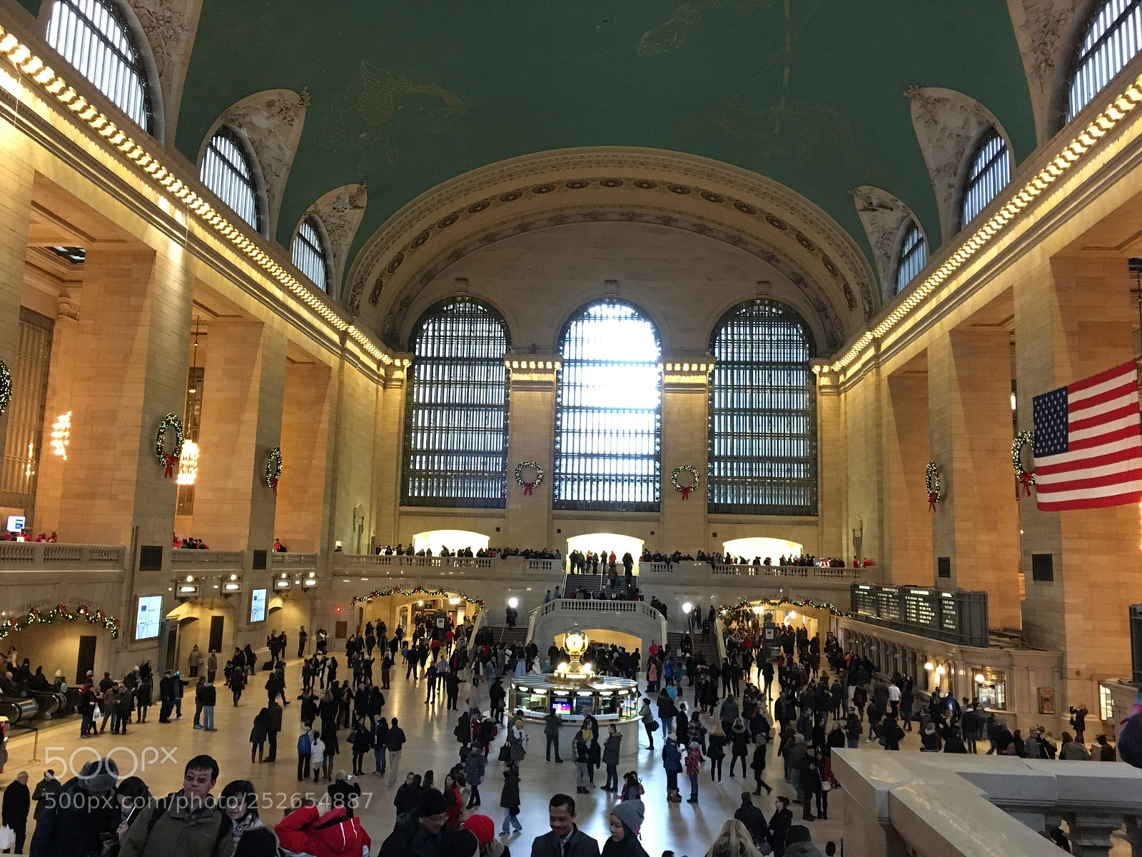Apple iPhone SE sample photo. Grand central ny photography