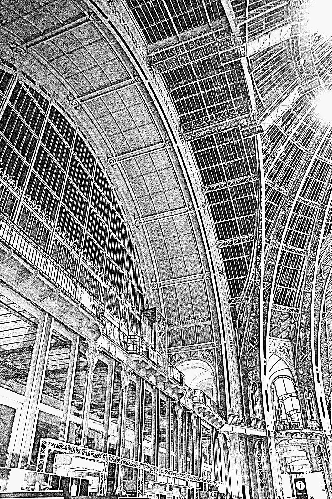 Canon EOS 600D (Rebel EOS T3i / EOS Kiss X5) sample photo. Grand palais #3 photography