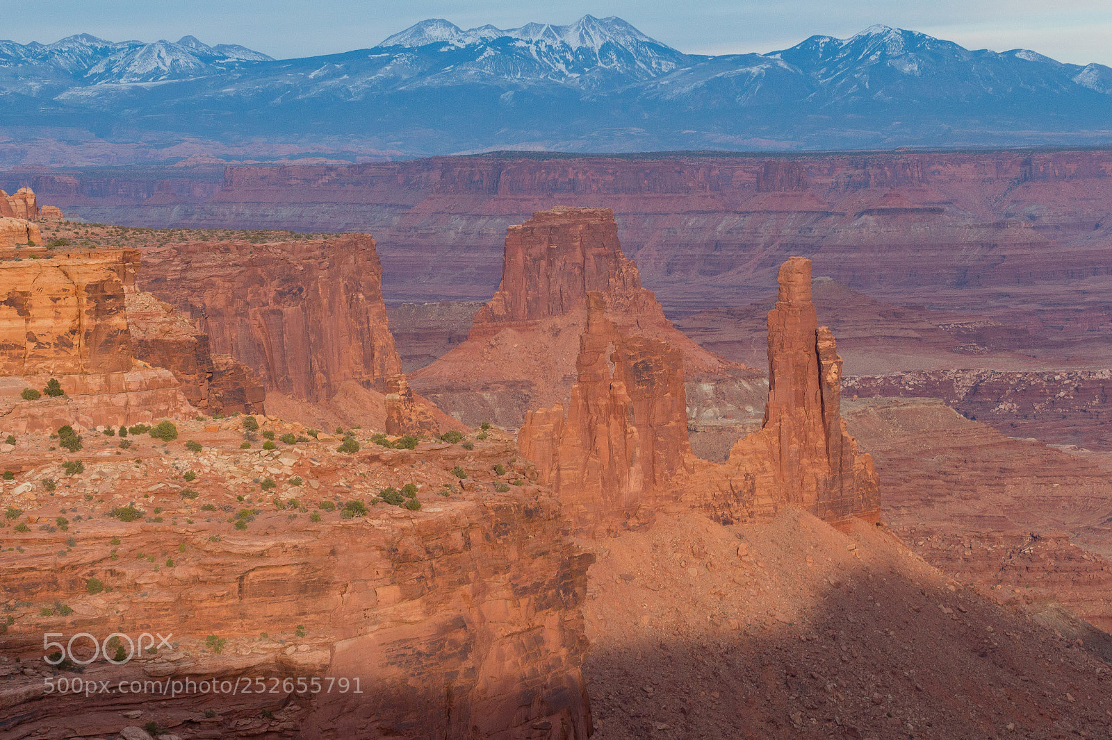 Canon EOS 70D sample photo. Mesa arch, golden hour photography