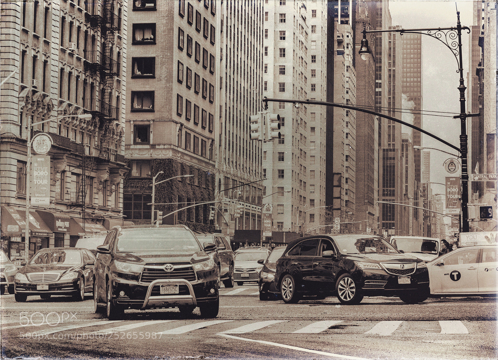 Canon EOS 750D (EOS Rebel T6i / EOS Kiss X8i) sample photo. W 59th st 7th photography