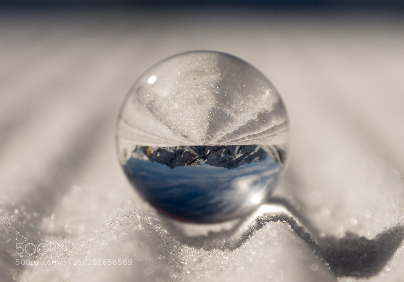 Sony ILCA-77M2 sample photo. Crystall ball photography
