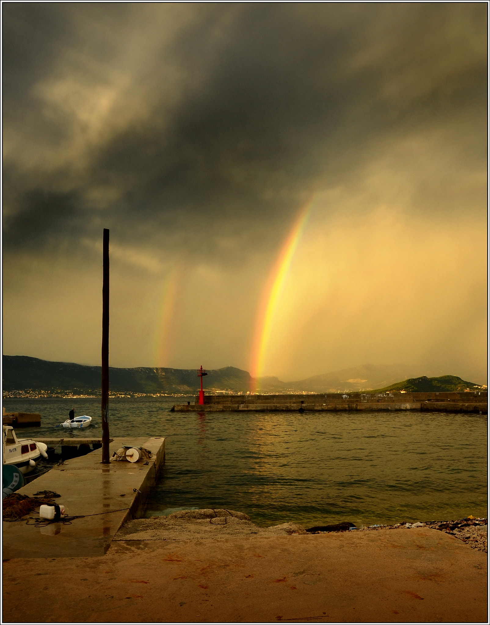 Nikon D7000 sample photo. Double rainbow over split photography