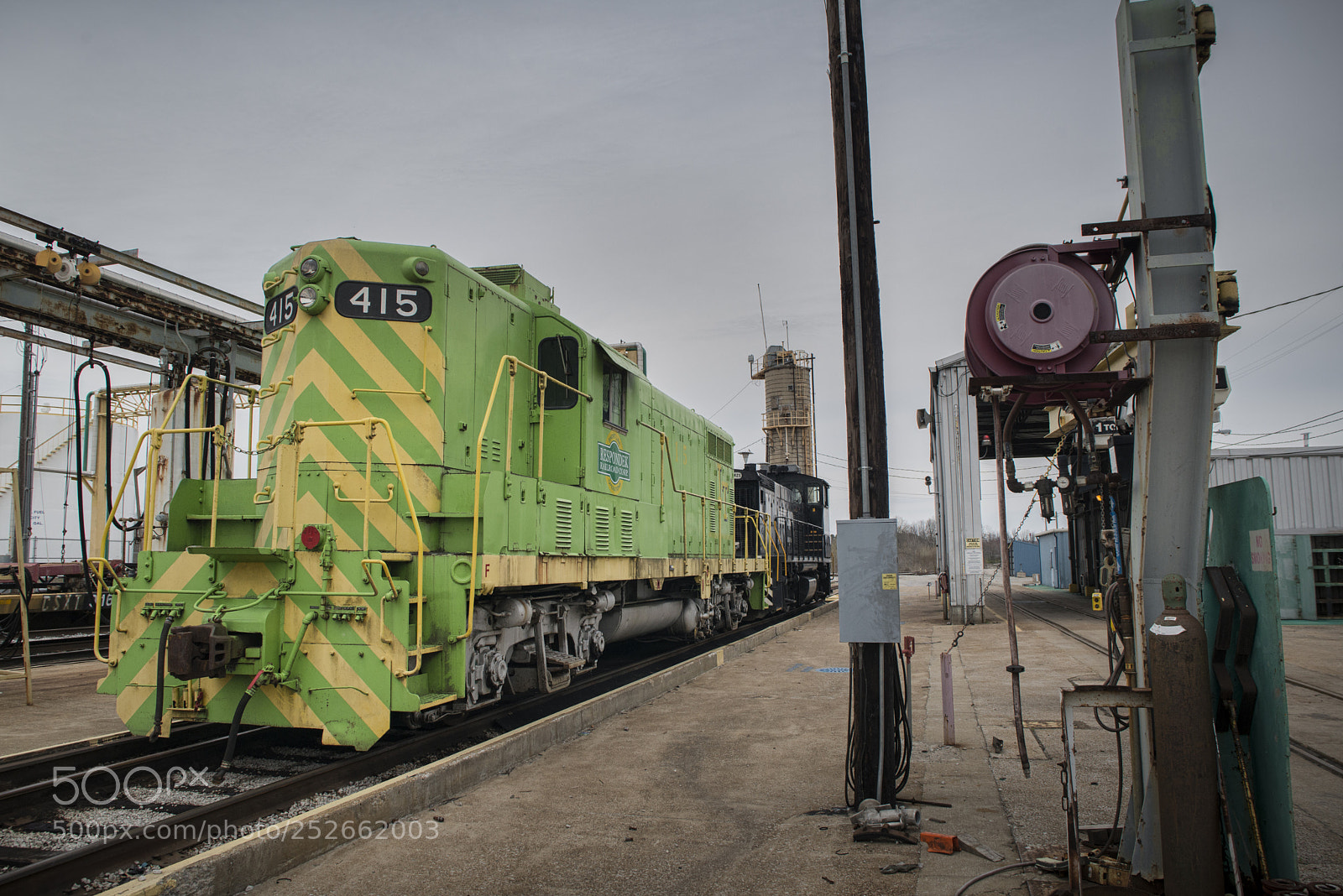 Nikon D800 sample photo. Respondek railroad corporation's 415 and 2425 photography