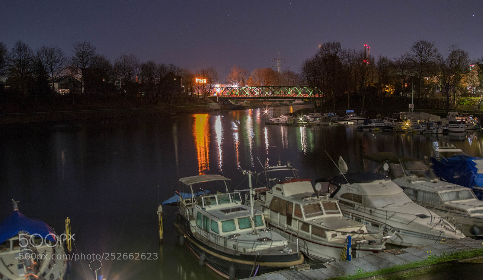 Canon EOS 6D Mark II sample photo. Marina @night photography