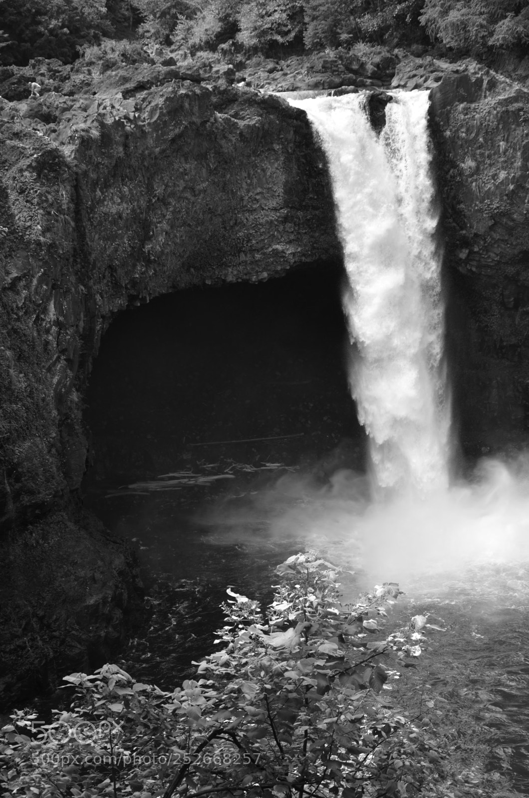 Nikon D7000 sample photo. Rainbow falls photography
