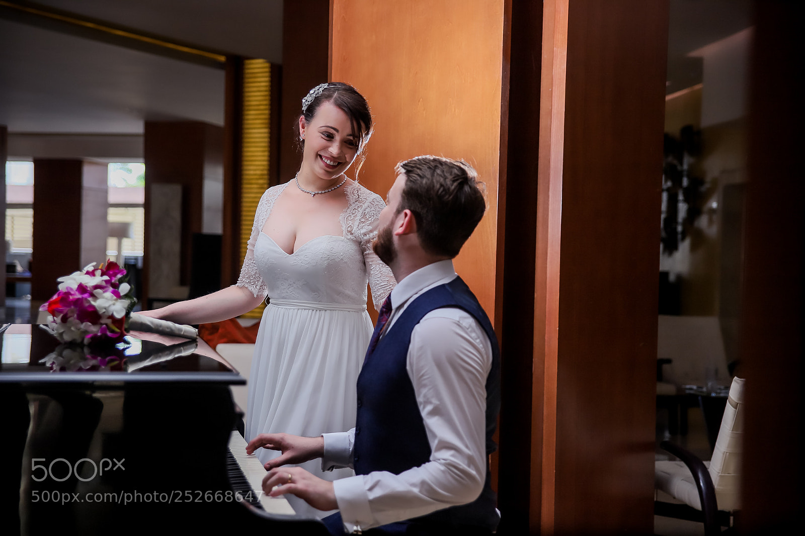 Canon EOS 6D Mark II sample photo. Play me our love-song photography