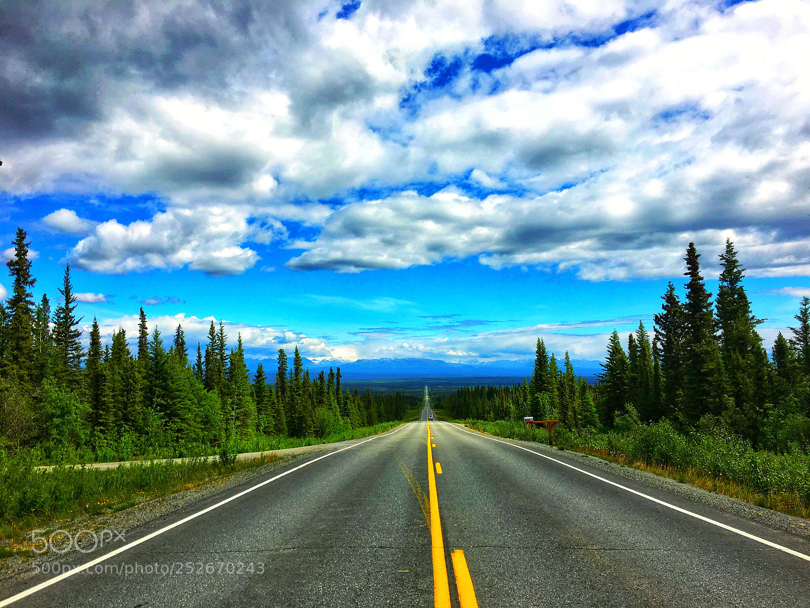 Apple iPhone 6s Plus sample photo. Lonely highway photography