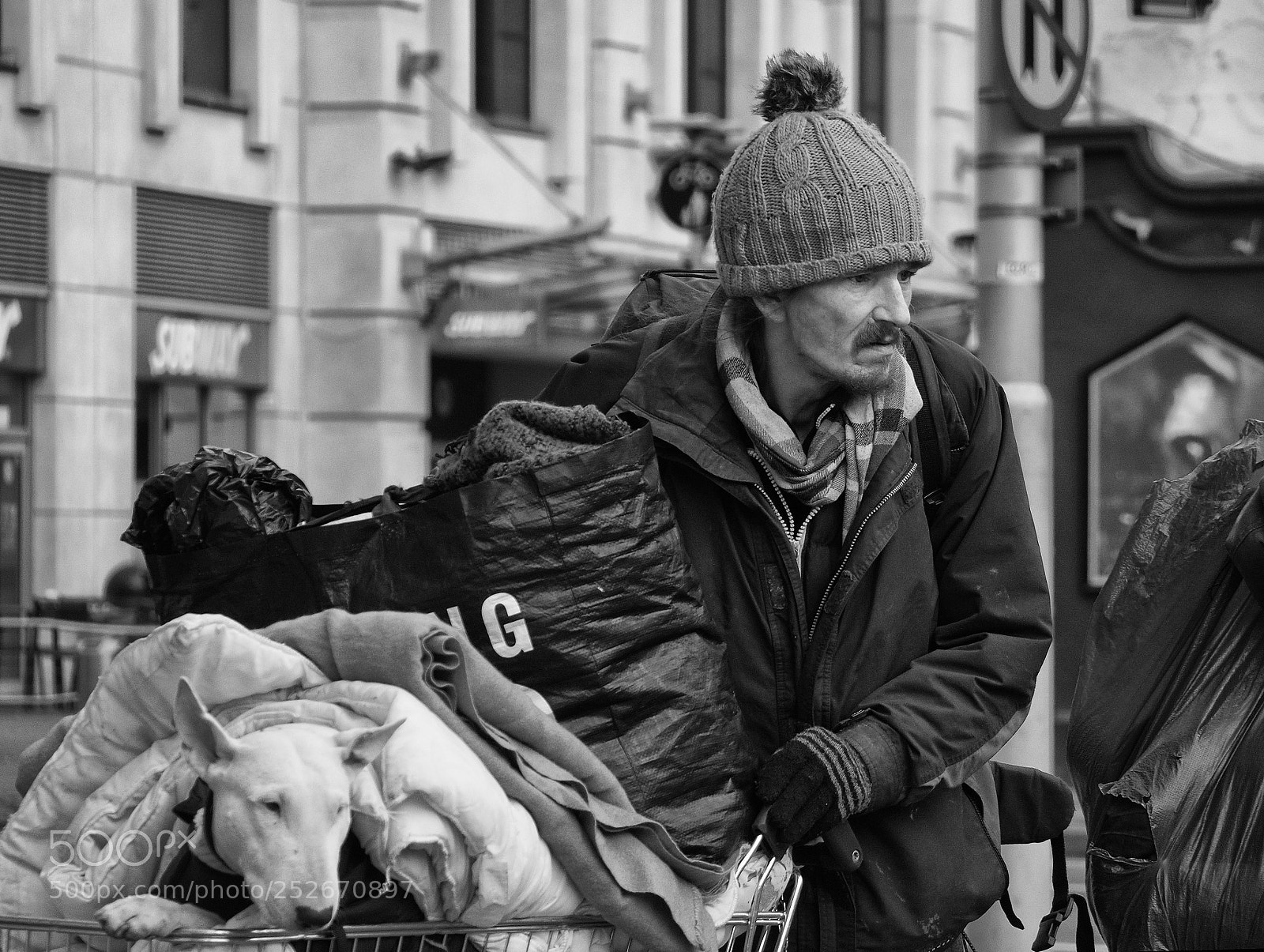 Olympus PEN E-PL7 sample photo. Street life photography