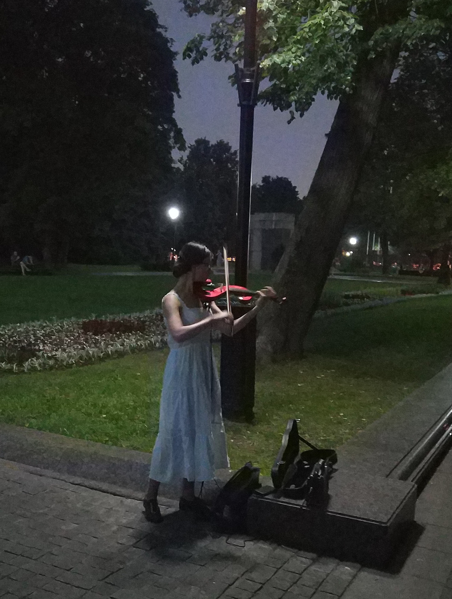Xiaomi MI 5s sample photo. Night music photography